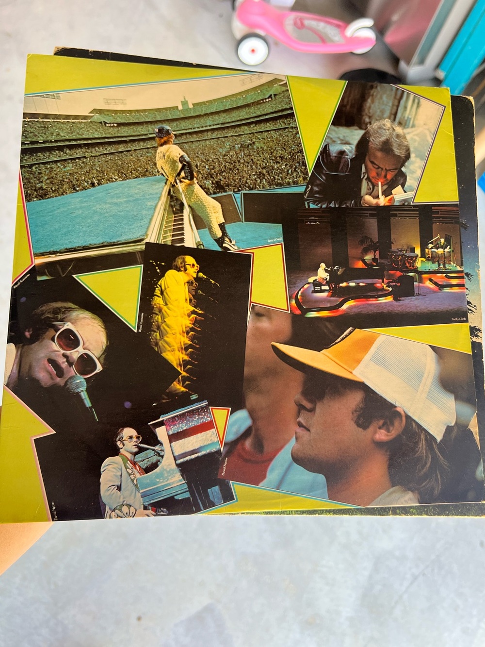 Vintage 1977 Elton John’s Greatest Hits Volume II LP Vinyl Record MCA-3027